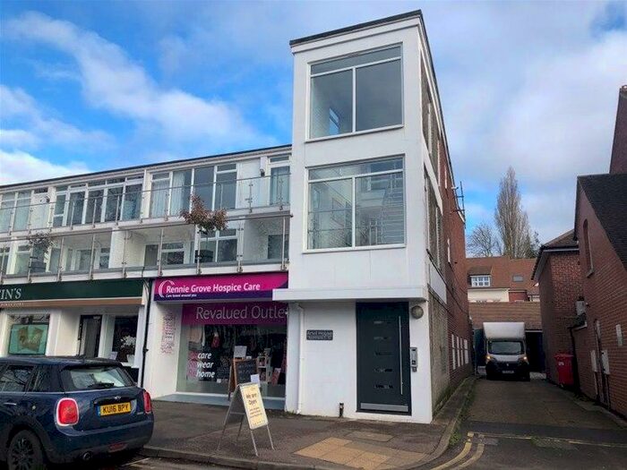 2 Bedroom Flat To Rent In High Street, Harpenden, AL5