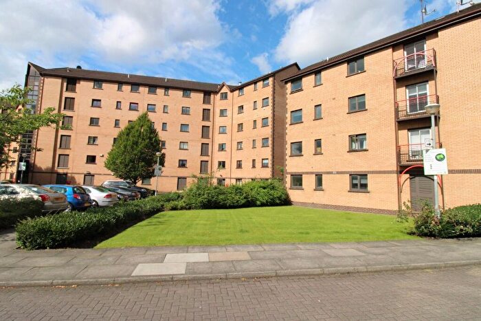 2 Bedroom Flat To Rent In Riverview Gardens, Glasgow, G5