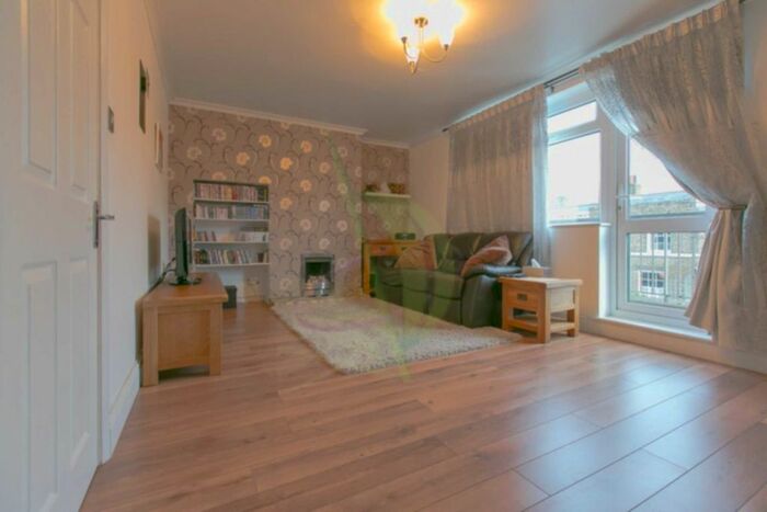 3 Bedroom Flat To Rent In Prior Street, London, SE10