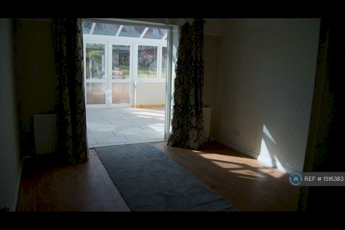 3 Bedroom Terraced House To Rent In Culmbridge Road, Cullompton, EX15