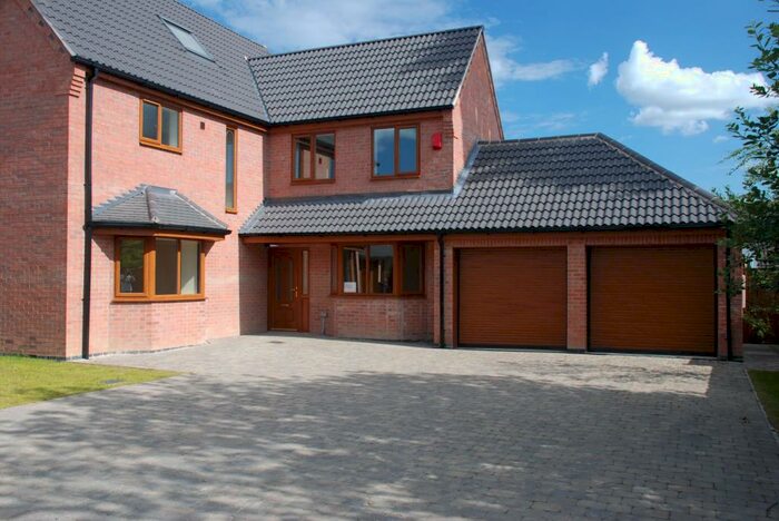 6 Bedroom Detached House To Rent In Maple Close, Broadmeadows, Alfreton, DE55
