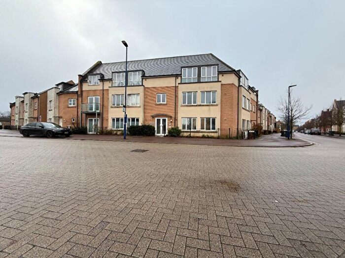 2 Bedroom Apartment To Rent In Chieftain Way, Cambridge, CB4