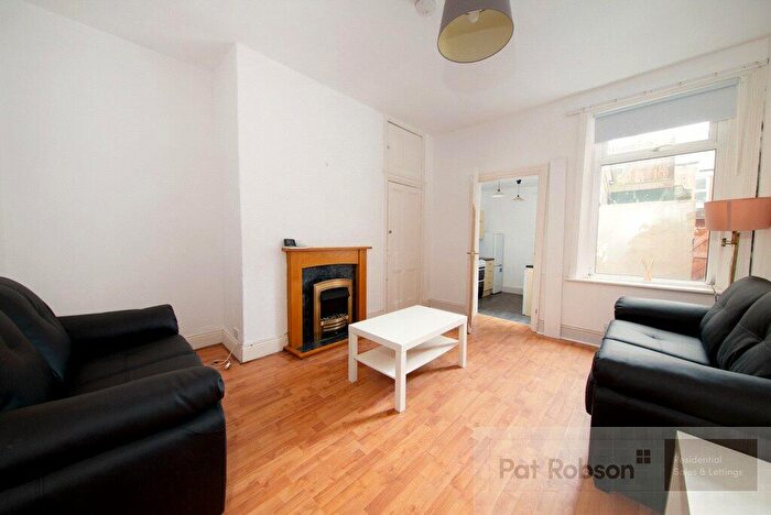 2 Bedroom Apartment To Rent In King John Street, Heaton, Newcastle Upon Tyne, NE6