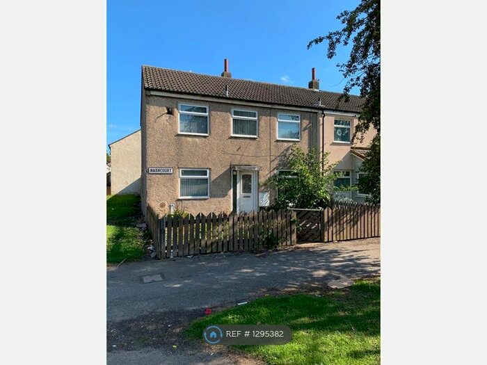 4 Bedroom End Of Terrace House To Rent In Nashcourt, Hull HU6