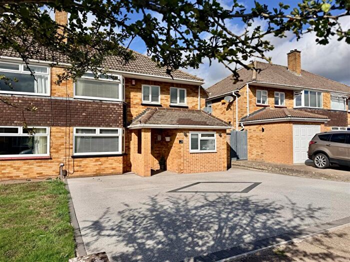 4 Bedroom Semi Detached House For Sale In Bisley Road, Cheltenham, GL51