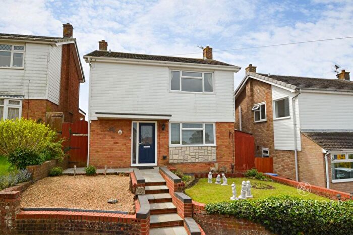 4 Bedroom Detached House For Sale In Fairleas, Sittingbourne, ME10