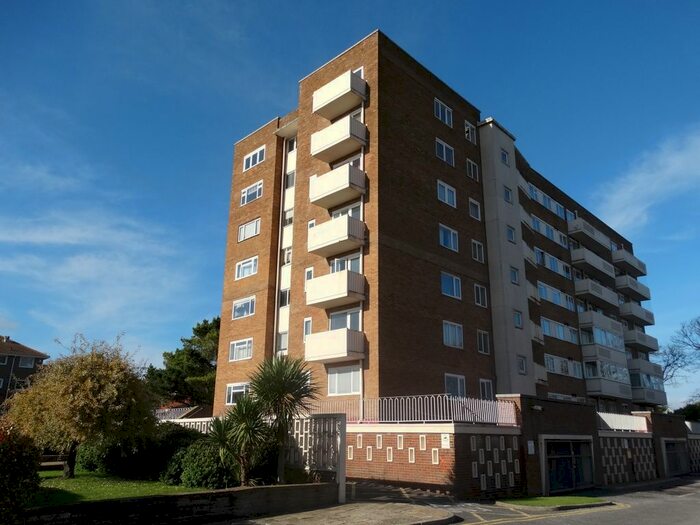 1 Bedroom Flat To Rent In Boundary Road, Worthing, BN11