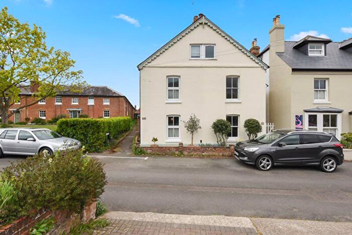 4 Bedroom Semi-Detached House For Sale In Union Road, Bridge, CT4
