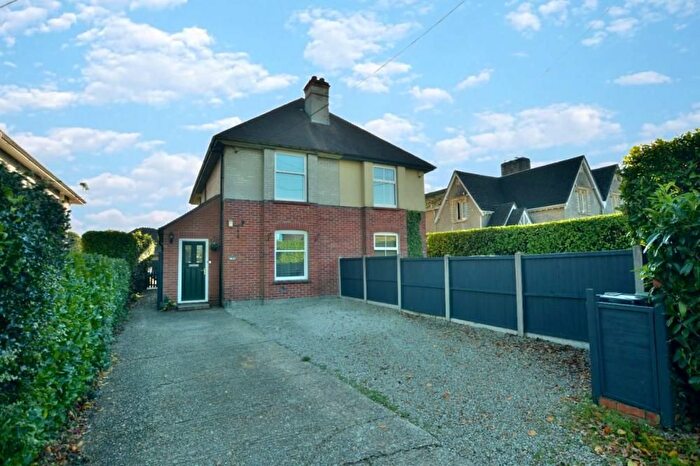 4 Bedroom Semi Detached House For Sale In Wareham Road, Corfe Mullen, Dorset, BH21