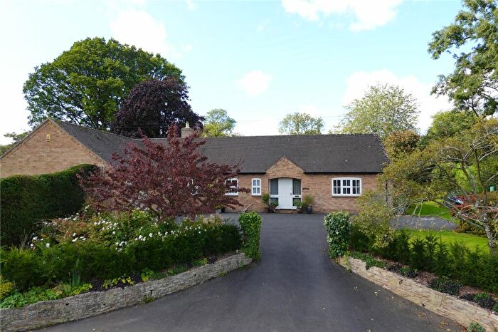 3 Bedroom Bungalow For Sale In Milson, Kidderminster, Shropshire, DY14