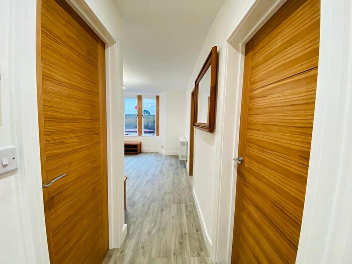 1 Bedroom Flat To Rent In Medina Villas, Hove, BN3
