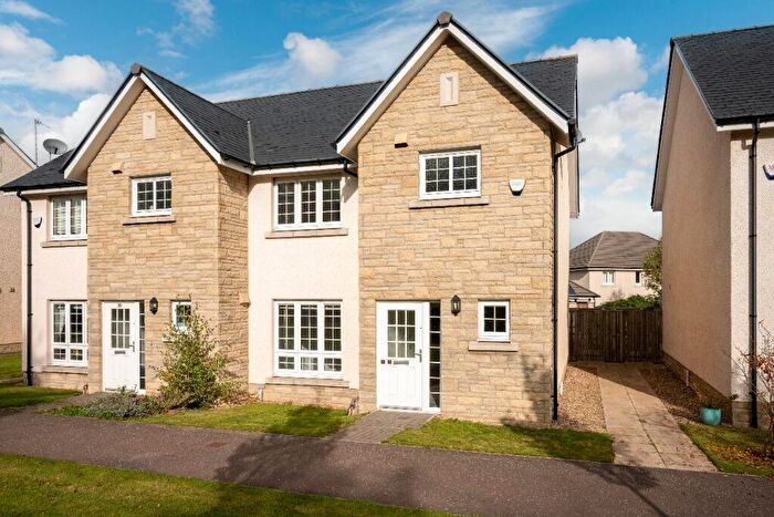 3 Bedroom Semi-Detached House To Rent In Kilburn Wood Drive, Roslin, Midlothian, EH25