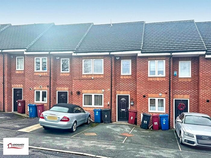 3 Bedroom Terraced House For Sale In Lower Hollin Bank Street, Blackburn, BB2