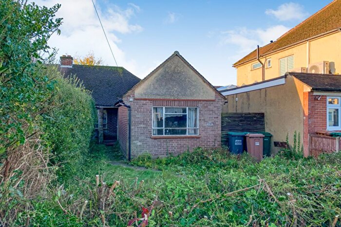 2 Bedroom Semi Detached Bungalow For Sale In Baldwins Lane, Croxley Green, Rickmansworth, WD3