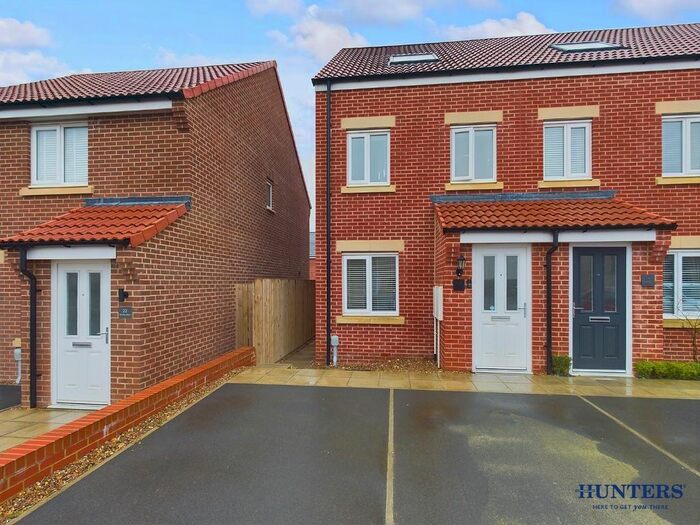 3 Bedroom End Of Terrace House For Sale In Javerley Street, Pocklington, York, YO42