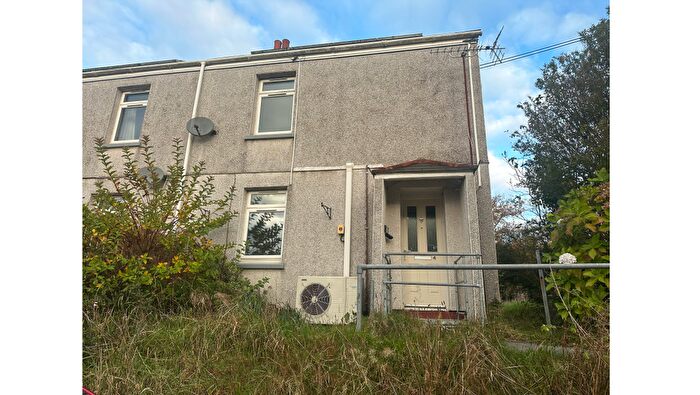 3 Bedroom Property For Sale In Railway Cottages, Burngullow Lane, St. Austell, Cornwall, PL26