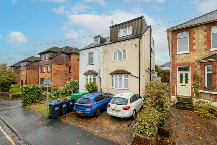 Studio To Rent In Earlswood Road, Redhill, RH1