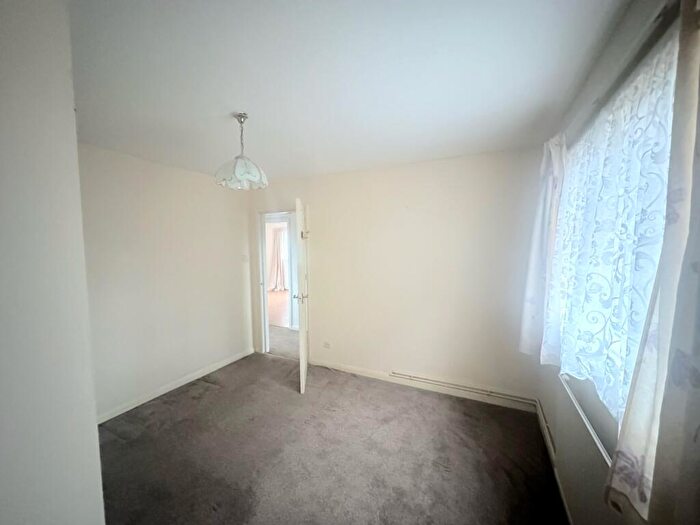 1 Bedroom Flat For Sale In Brynglas, Hollybush, Cwmbran, NP44