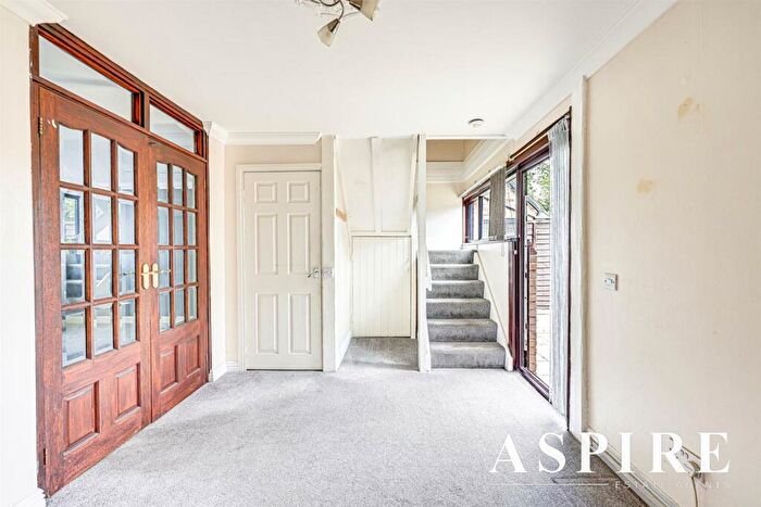 2 Bedroom Terraced House For Sale In Eastbrooks Mews, Pitsea, SS13