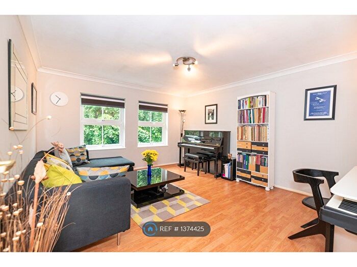 1 Bedroom Flat To Rent In Helena Place, London, E9