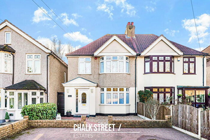 3 Bedroom Semi Detached House For Sale In Slewins Lane, Hornchurch, RM11