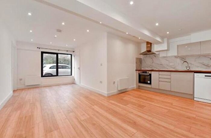 1 Bedroom Apartment To Rent In Victoria House, High Wycombe, HP11