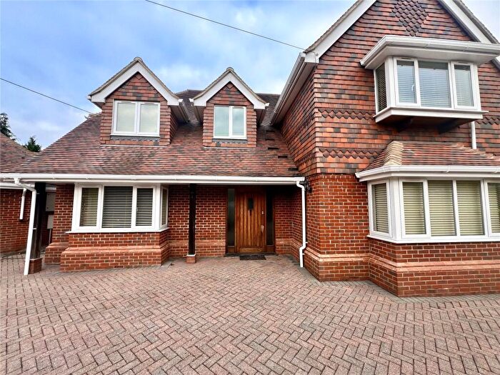 1 Bedroom Detached House To Rent In Longmoor Road, Liphook, Hampshire, GU30