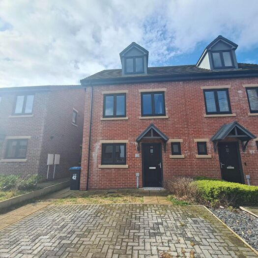 3 Bedroom Semi-Detached House To Rent In Castle Field, DH7