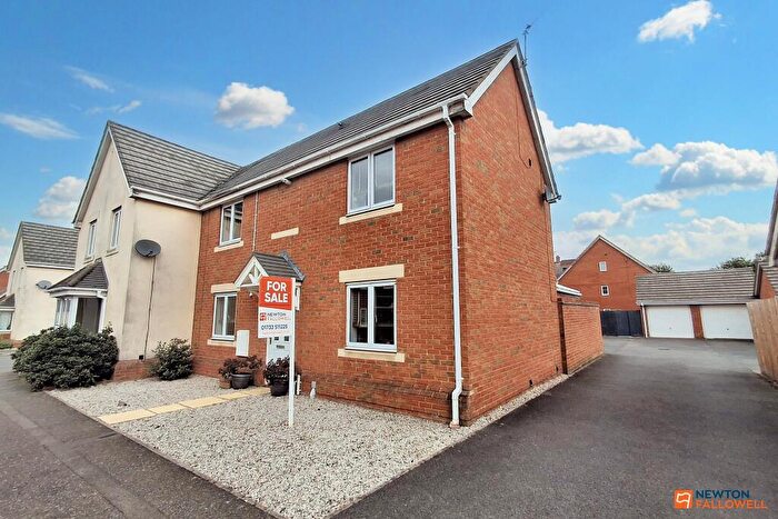 3 Bedroom Semi Detached House For Sale In Daymond Street, Sugar Way, Peterborough, PE2