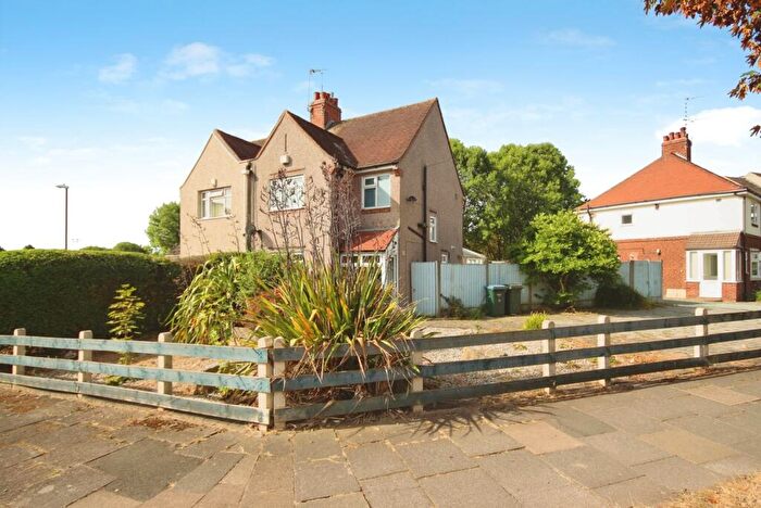 3 Bedroom Semi-Detached House For Sale In Charter Avenue, Coventry, West Midlands, CV4