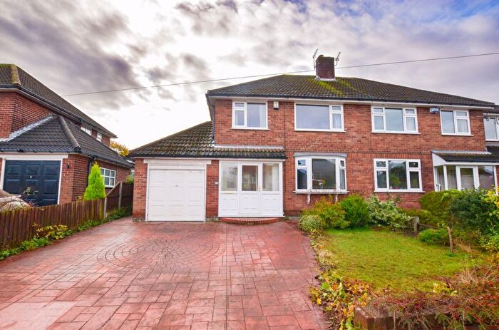 3 Bedroom Semi-Detached House For Sale In Pickering Crescent, Thelwall, WA4