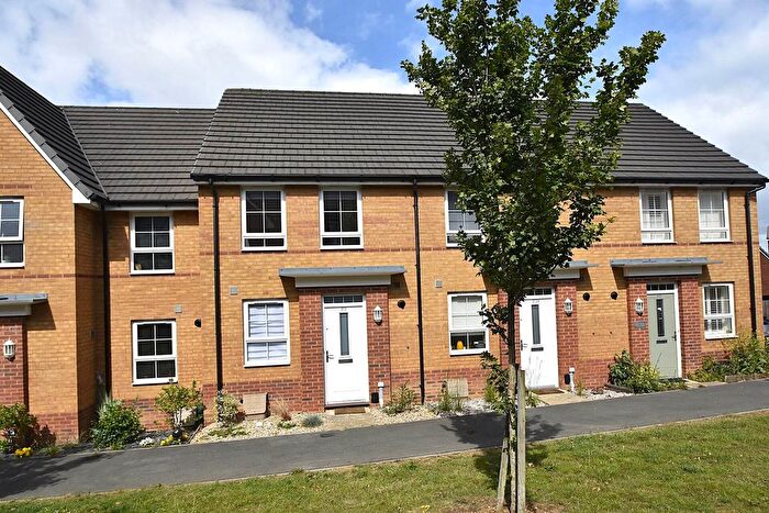 2 Bedroom Terraced House To Rent In Captains Parade, East Cowes, PO32