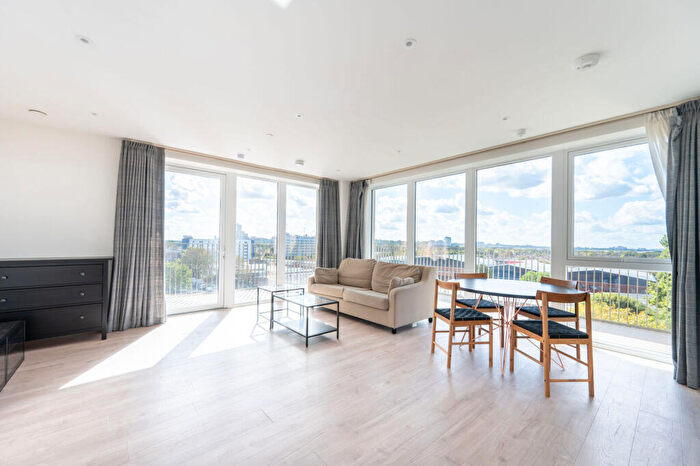 3 Bedroom Flat For Sale In Caldon Boulevard, Alperton, Wembley, HA0
