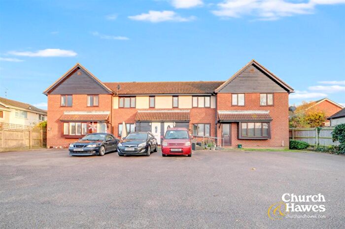 1 Bedroom Apartment For Sale In Pantile Hill, Southminster, CM0