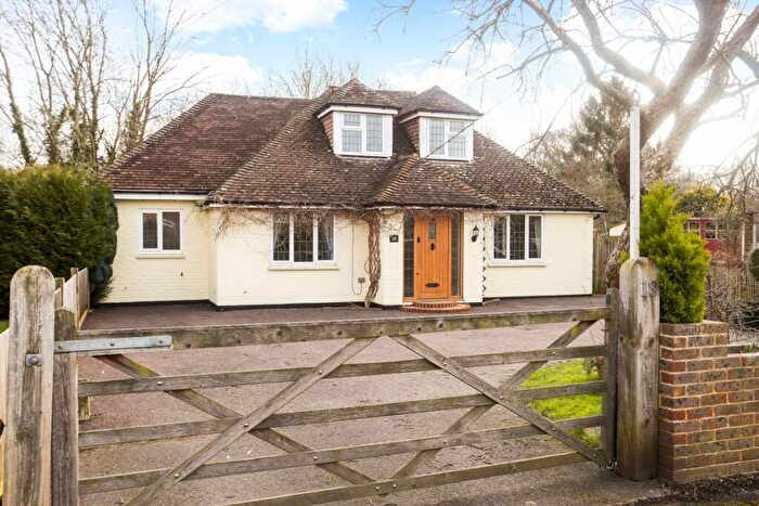 4 Bedroom Detached House To Rent In Clappers Meadow Alfold, GU6