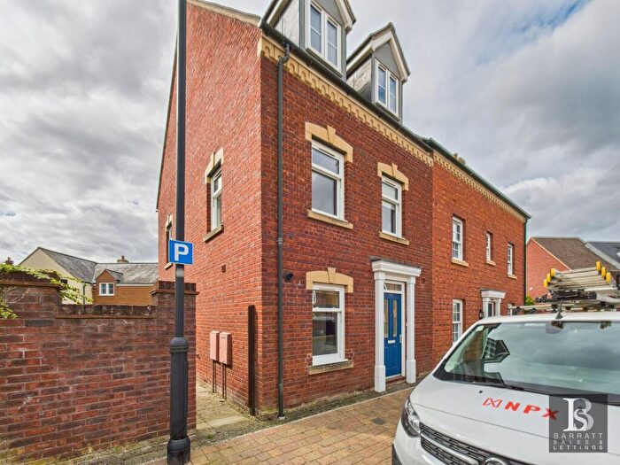4 Bedroom Semi-Detached House To Rent In East Wichel Way, Swindon, SN1