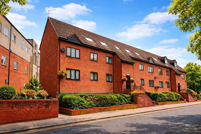 2 Bedroom Flat For Sale In Gatcombe House, Portland Road, Rushden, NN10