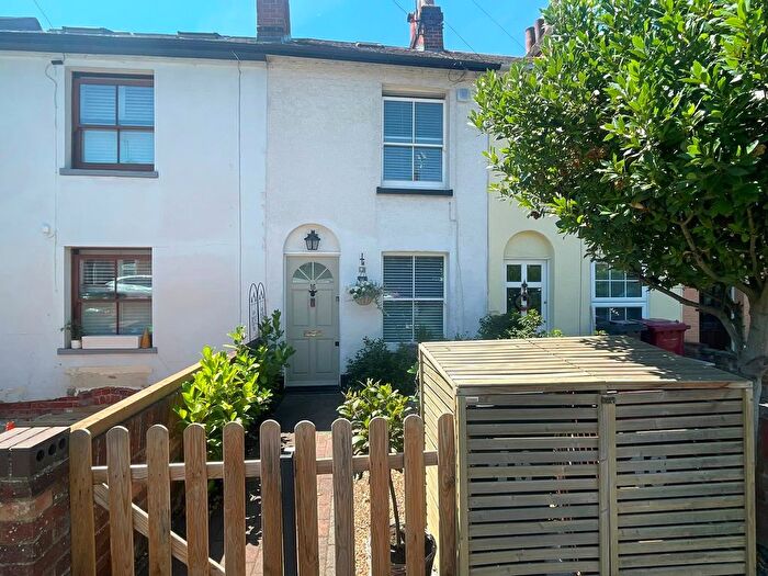 2 Bedroom Terraced House For Sale In Princes Street, Reading, Berkshire, RG1