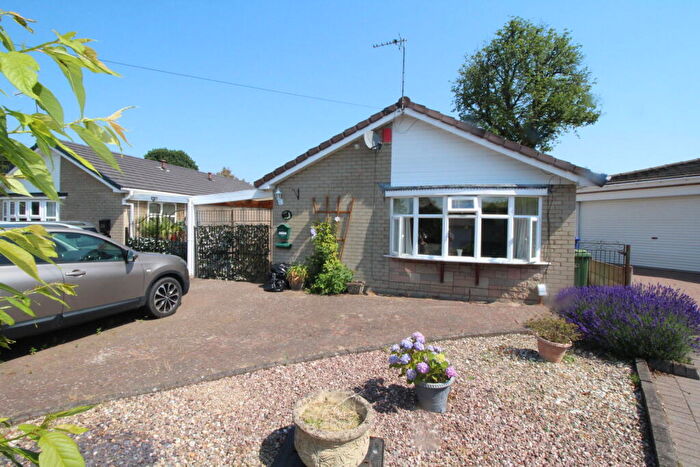 2 Bedroom Detached Bungalow For Sale In Cedarwood Road, Lower Gornal, Dudley, DY3