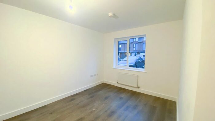 3 Bedroom Town House To Rent In Amersham Street, Salford, M5