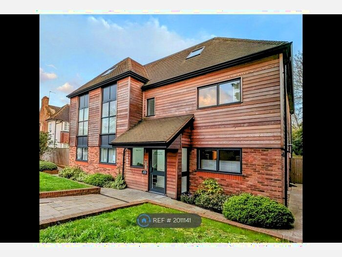 2 Bedroom Flat To Rent In Braeburn Court, London, N14