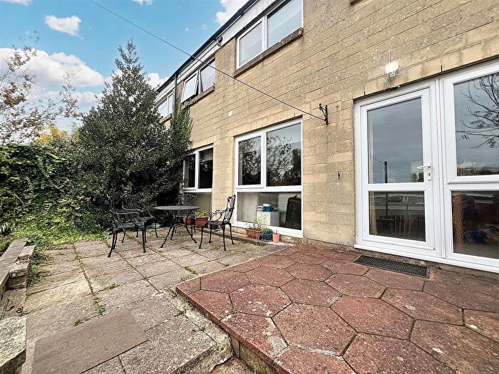 3 Bedroom Terraced House For Sale In Drake Avenue, Bath, BA2