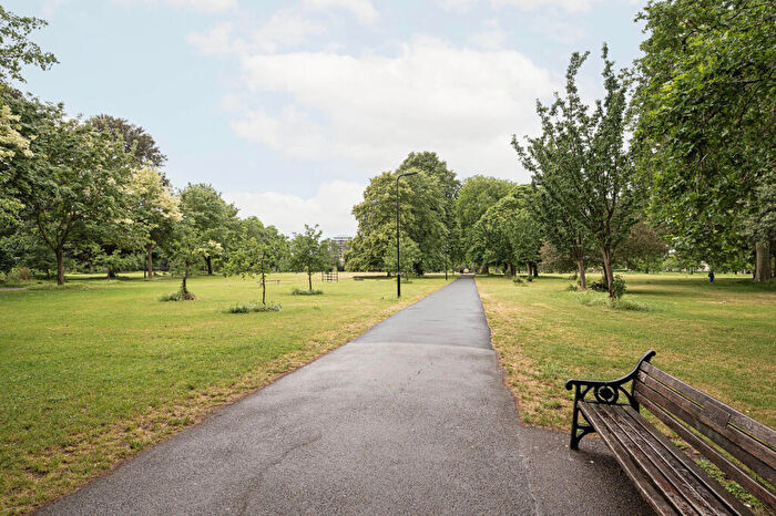 1 Bedroom Flat For Sale In Flat, Crisp Court, Gascoyne Road, Victoria Park, London, E9 - Photo 11