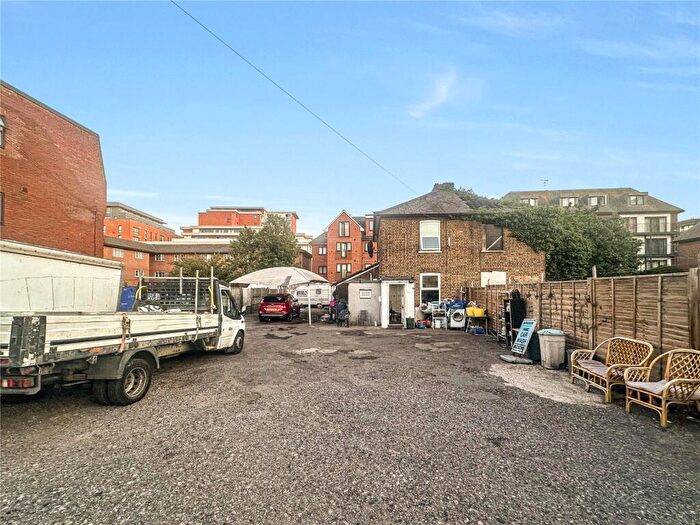 Semi Detached House For Sale In Mill Street, Slough, Berkshire, SL2
