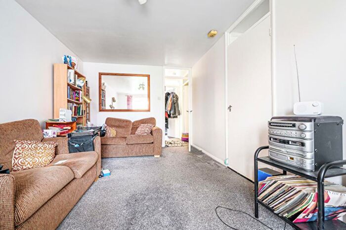 1 Bedroom Flat For Sale In East Barnet Village, Barnet, EN4