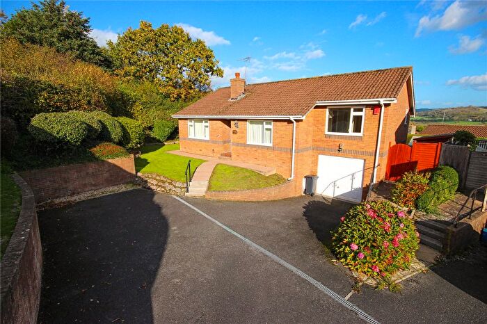 2 Bedroom Bungalow For Sale In Oaklands Close, Seaton, Devon, EX12