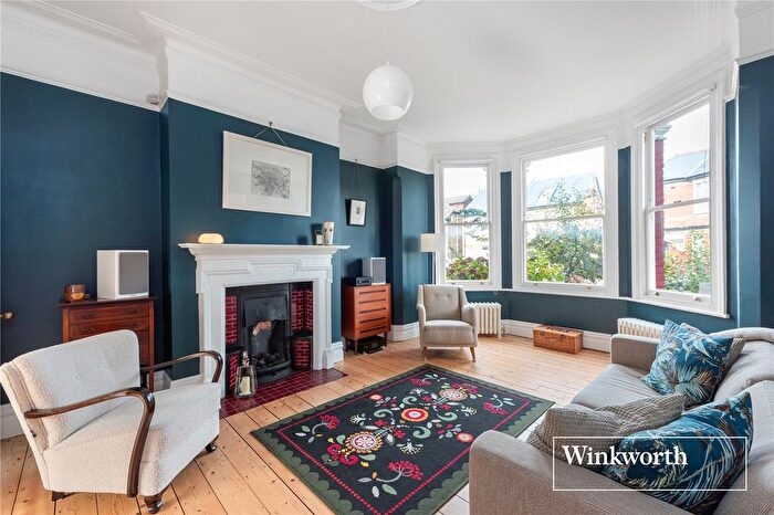 4 Bedroom Terraced House To Rent In Station Road, London, N3