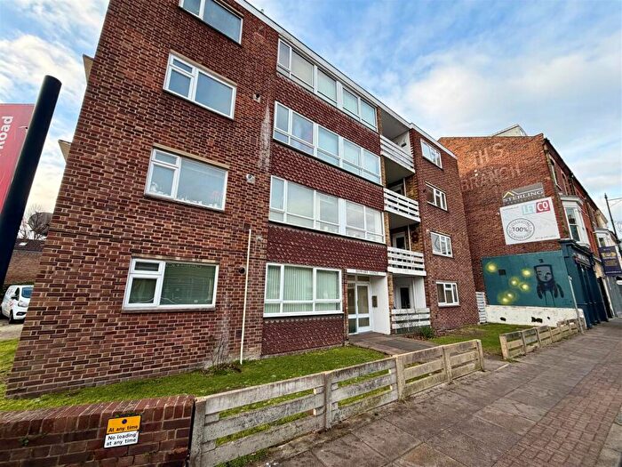 2 Bedroom Flat To Rent In Howard Lodge, Clarendon Road Southsea, PO5