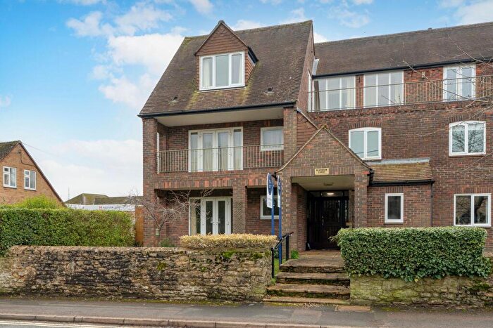 2 Bedroom Flat For Sale In Hensington Road, Woodstock, OX20