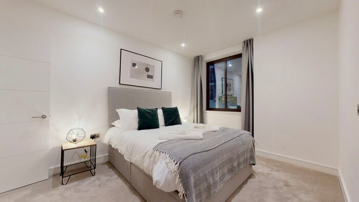 3 Bedroom Flat To Rent In Gorsuch Place, London, E2